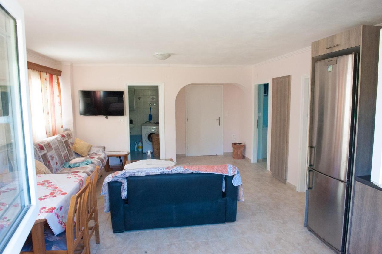 Olives Estate Apartments Grande Preveza Eksteriør billede